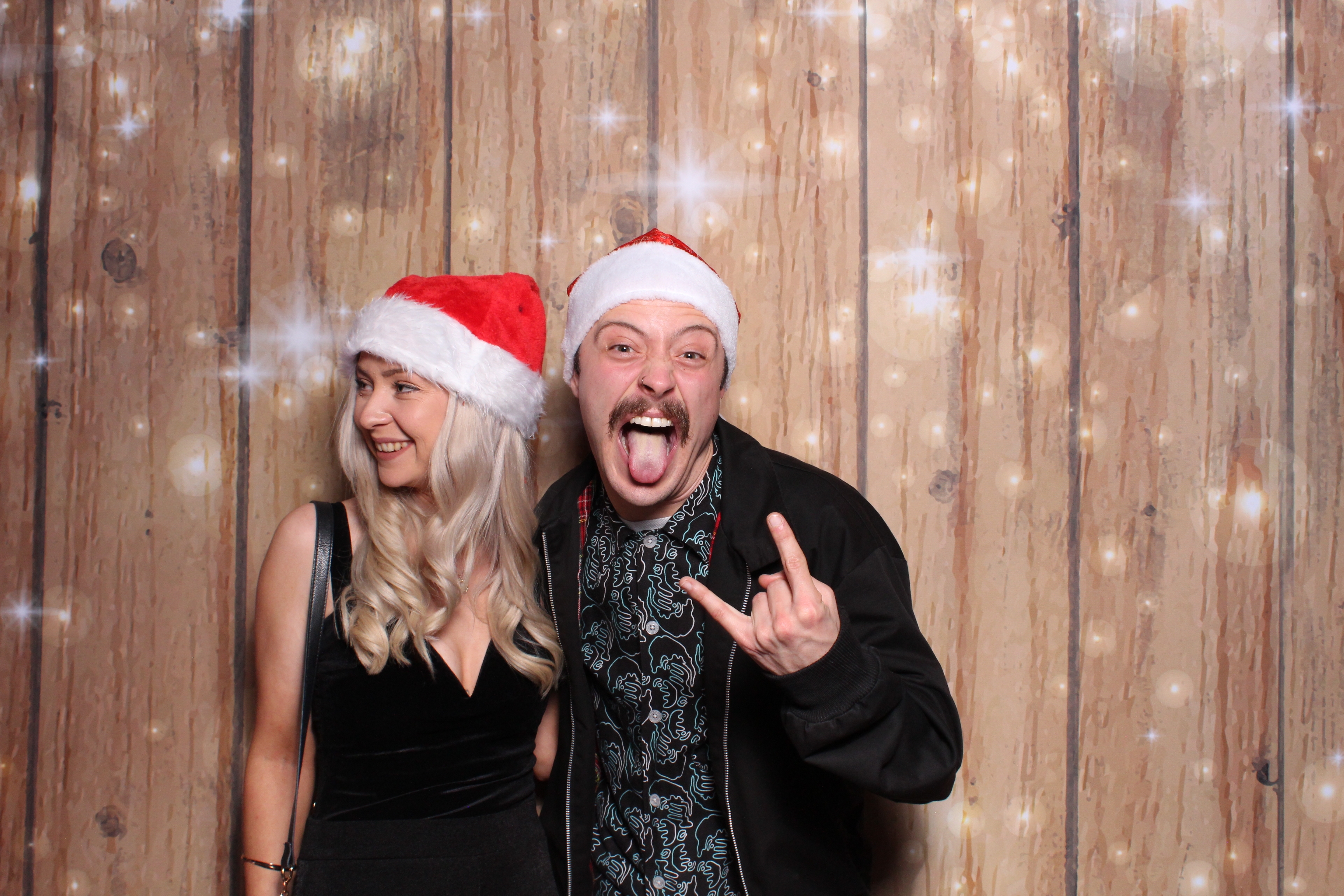 Tes Christmas party  | View more photos from the event at gallery.magicimages.uk/u/MagicImages/Tes-Christmas-party